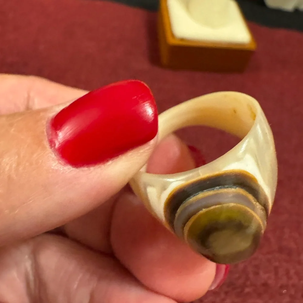 Fabulous unique mother of pearl natural shell ring